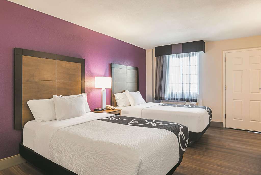 Wingate by Wyndham Galveston Beachfront at the Seawall - photo 23
