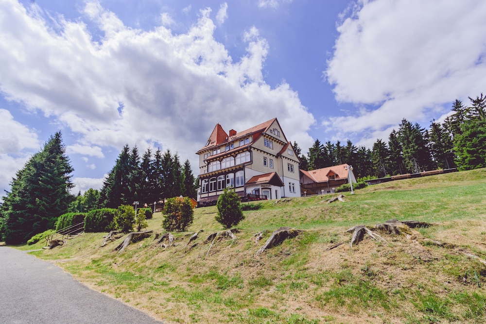 Hotel und Berggasthof Spießberghaus am Rennsteig in Friedrichroda, Germany