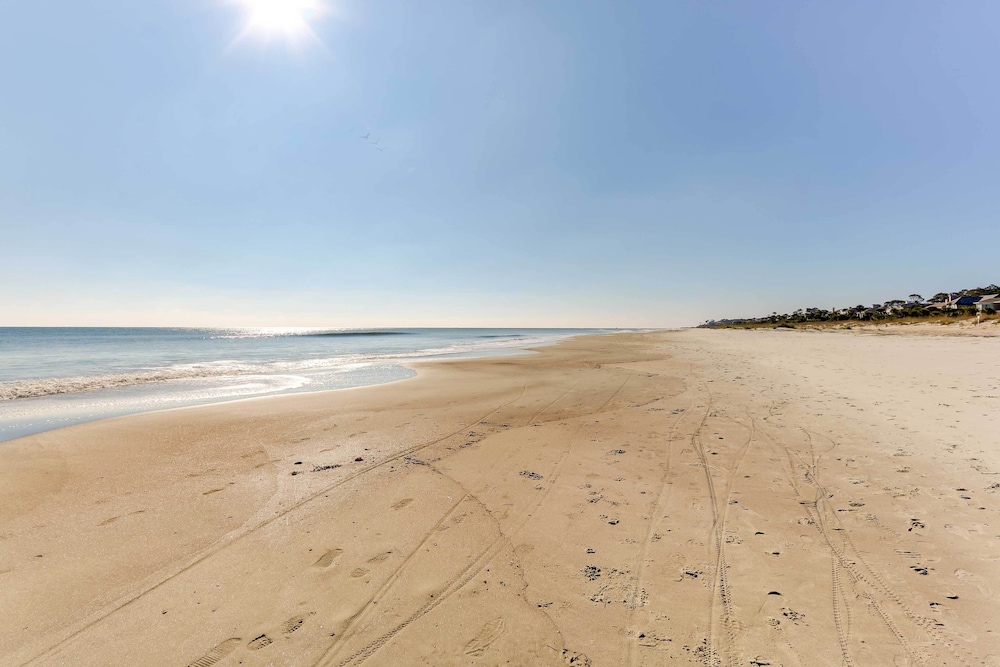 Resort Amenities and Beach Access Hilton Head Condo - photo 30