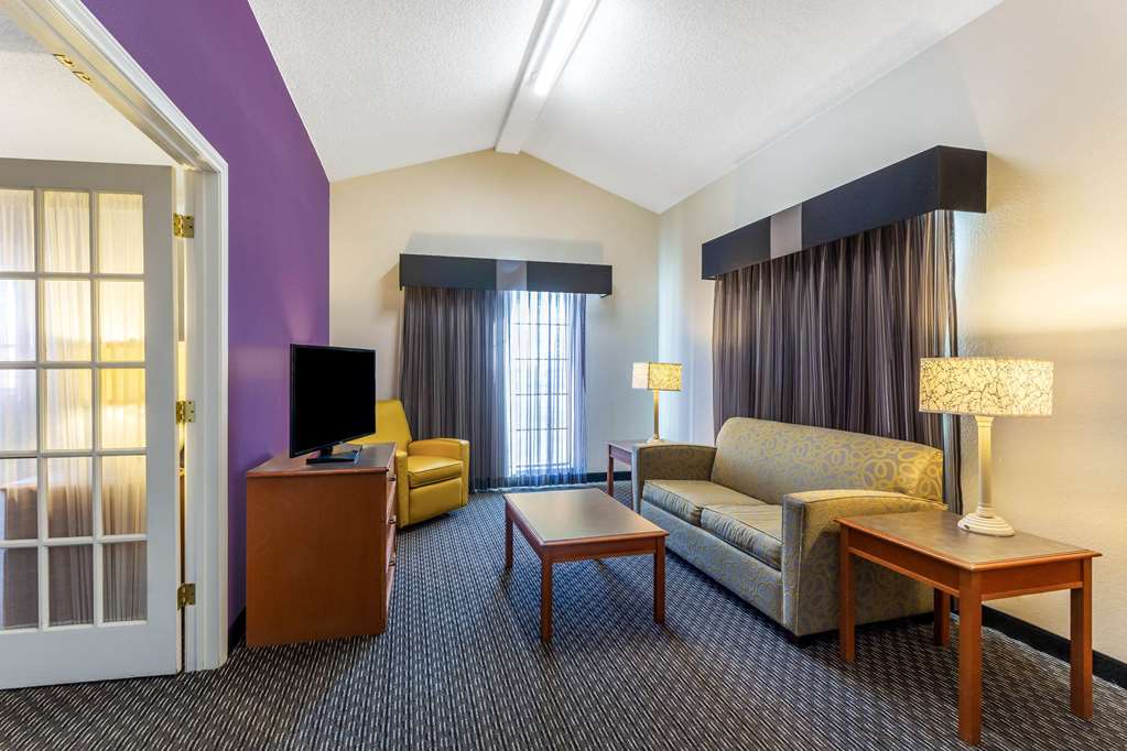 La Quinta Inn by Wyndham Odessa - photo 52