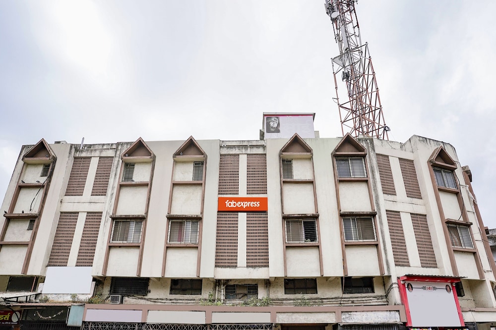 Fabexpress Sai Lodging in Nashik, India