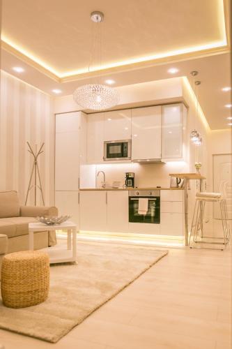 PANNI Stylish two bedroom flat by Andrássy Street — 4-Star Luxury Hotel in Budapest, Hungary