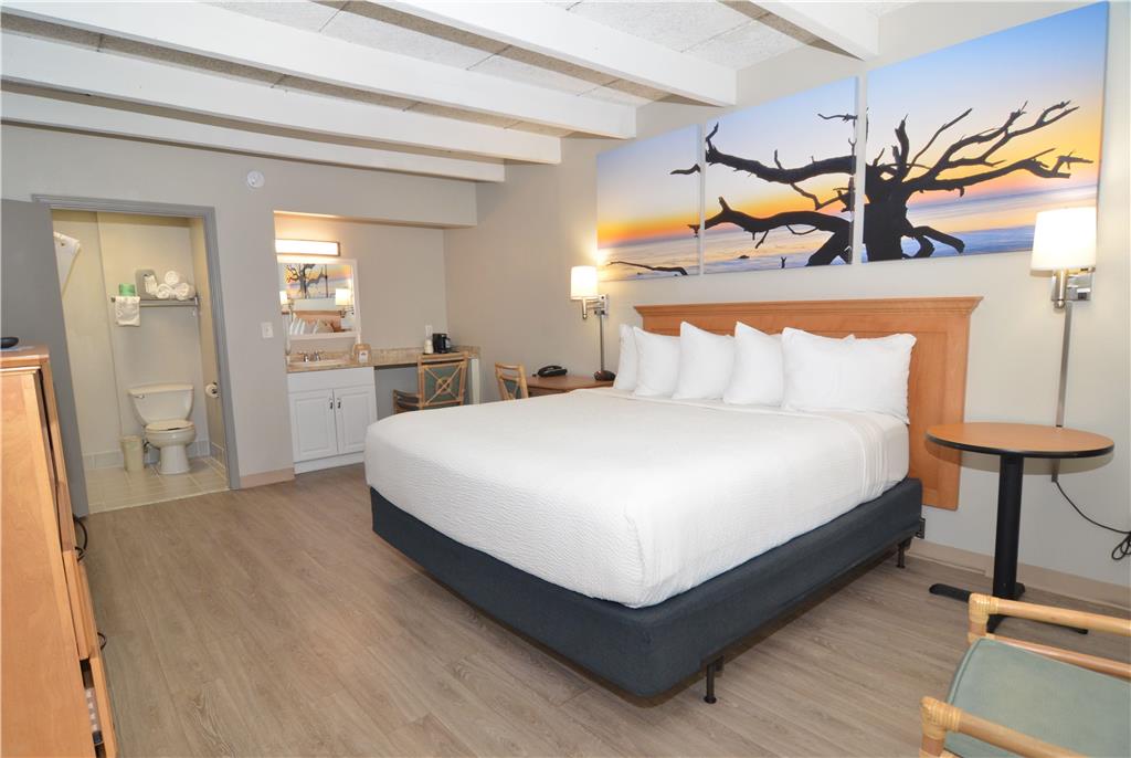 Days Inn & Suites by Wyndham Jekyll Island - photo 11