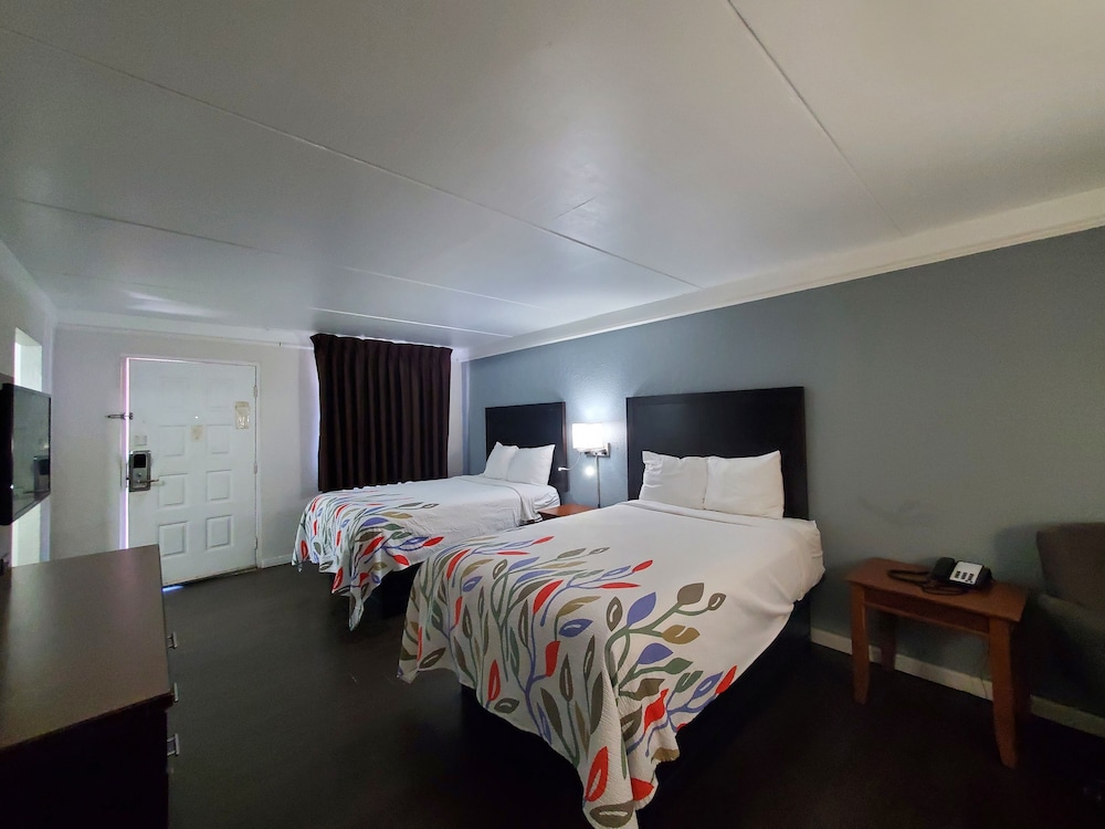 Relax Inn Little Rock - photo 21