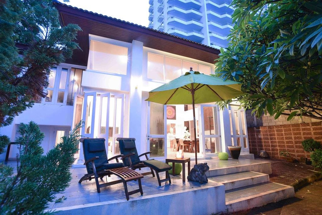 Dar’s Haven Cha Am in Cha-Am, Thailand