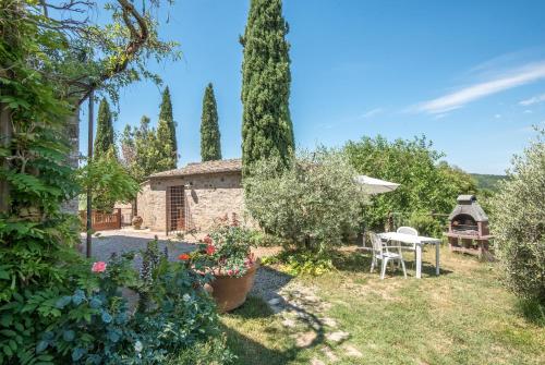 Casa Crevole di Martina — 4-Star Luxury Hotel in Murlo, Italy