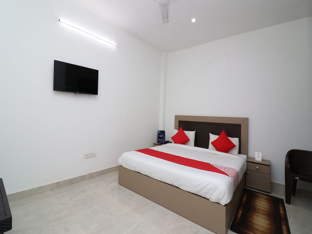Oyo 22584 Rv Homes