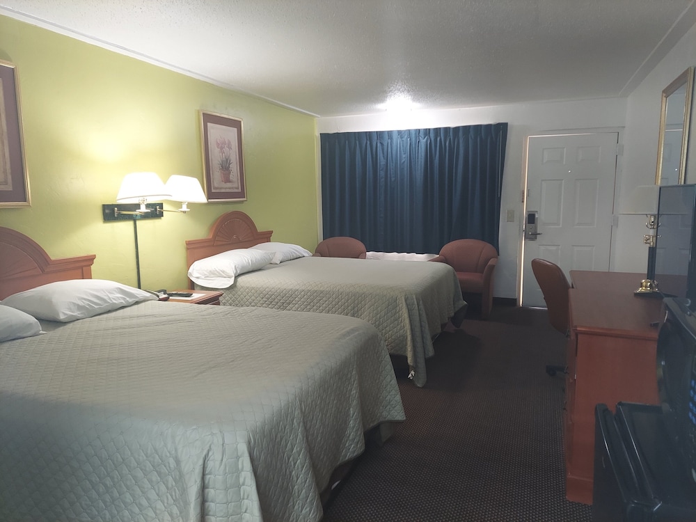 Driftwood Inn - photo 3