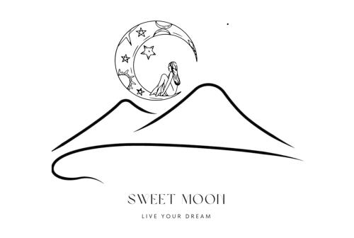 Sweet Moon — 4-Star Luxury Hotel in Naples, Italy
