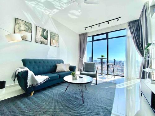 Beacon Executive Suites #Elegant #SkyPool #Georgetown #4pax #2BR 2bath #1Queen 2Single #Quality well maintained #Private superhost — 4-Star Luxury Hotel in George Town, Malaysia