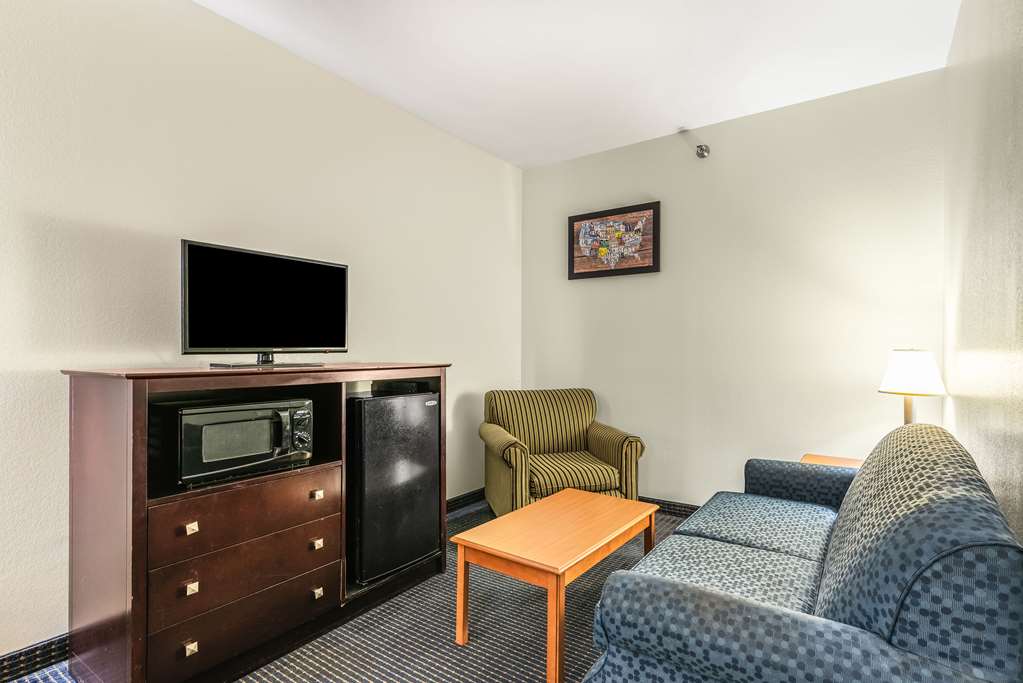 Econo Lodge Inn & Suites Pritchard Road North Little Rock - photo 31
