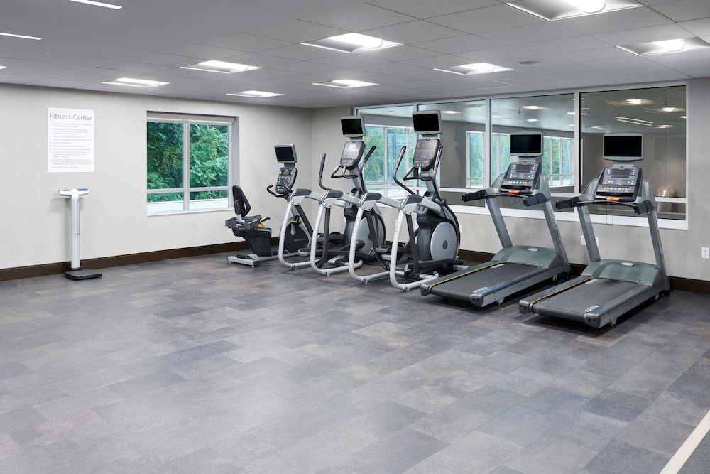 Holiday Inn and Suites Philadelphia W Drexel Hill - photo 58