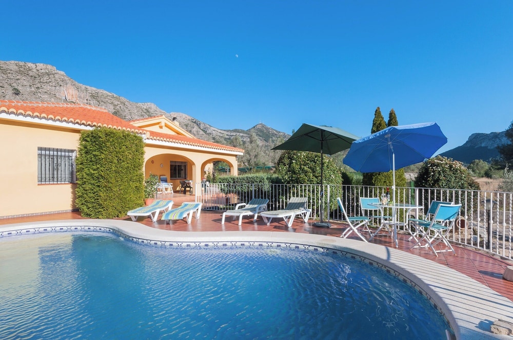 Portilet — 4-Star Luxury Hotel in Barx, Spain