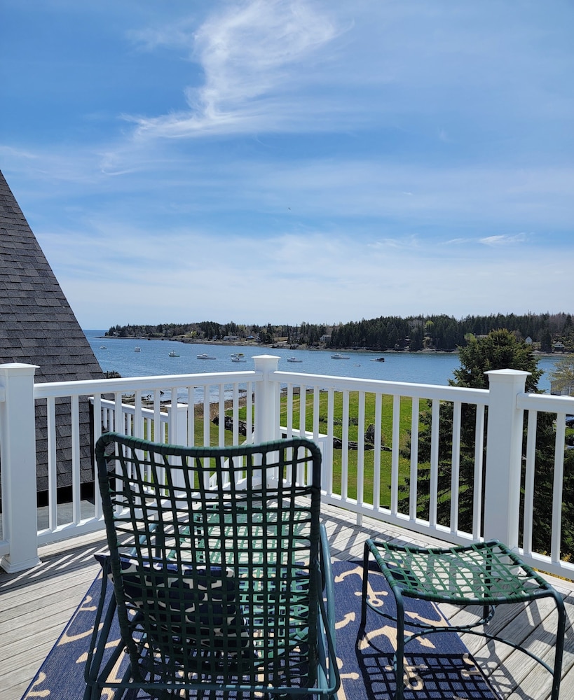 East Wind Inn on the Water - photo 6