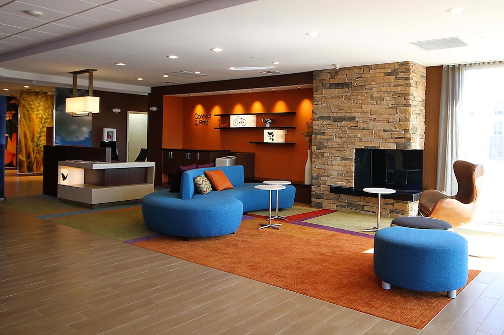 Fairfield Inn & Suites by Marriott London - photo 38