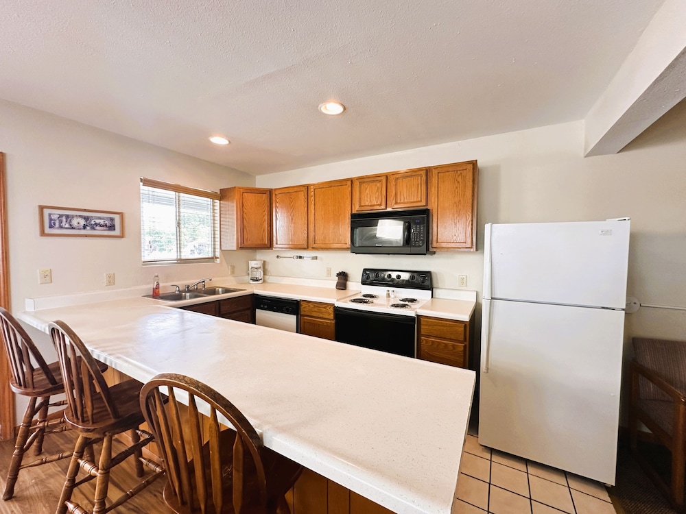 Alhonna Resort LLC - photo 127