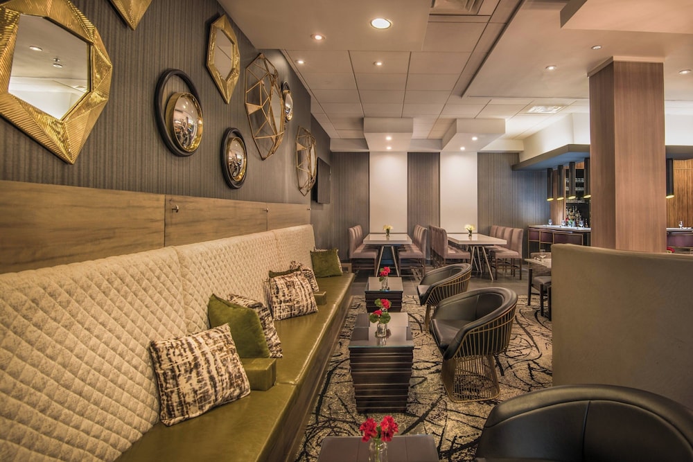 Courtyard by Marriott Bethesda Chevy Chase - photo 21