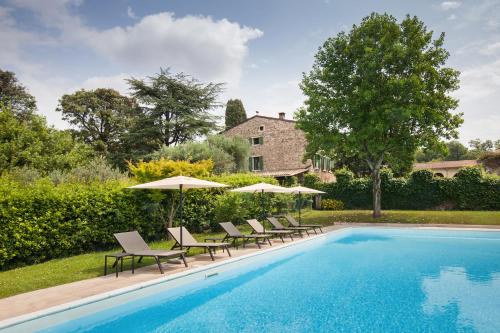Il Belcanto Villa with Pool — 4-Star Luxury Hotel in Cavajon Veronese, Italy