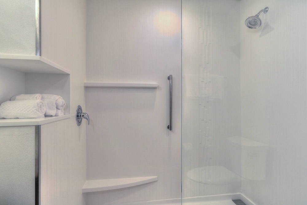 Courtyard by Marriott Pigeon Forge - photo 92
