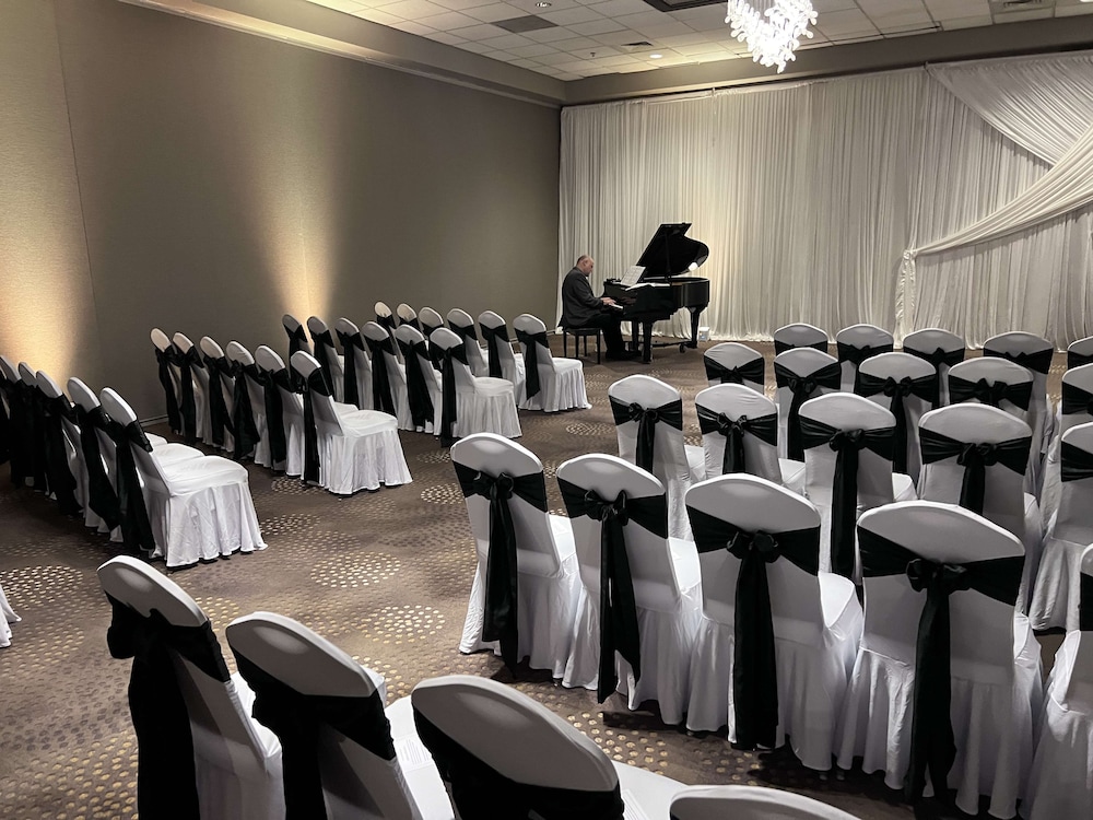 DoubleTree by Hilton Hotel Bloomington - photo 98