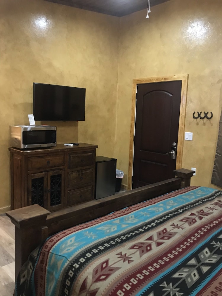 Paisano Village RV Park & Inn - photo 5