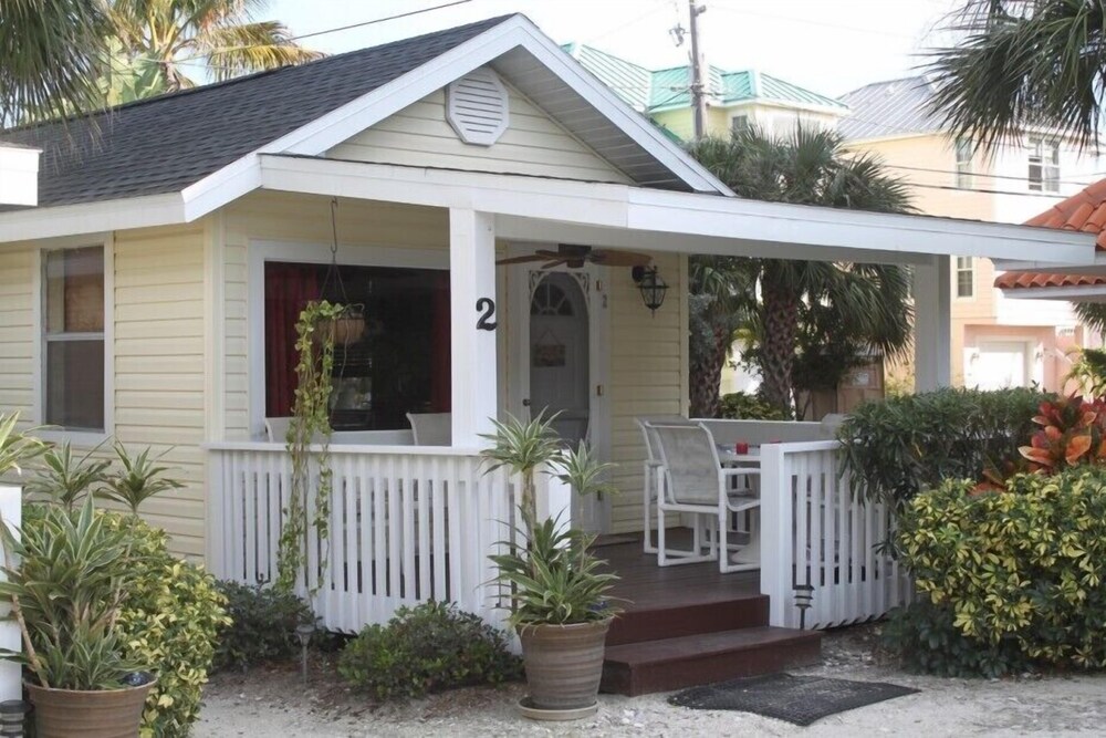 Sunset Beach Cottages in Treasure Island, United States
