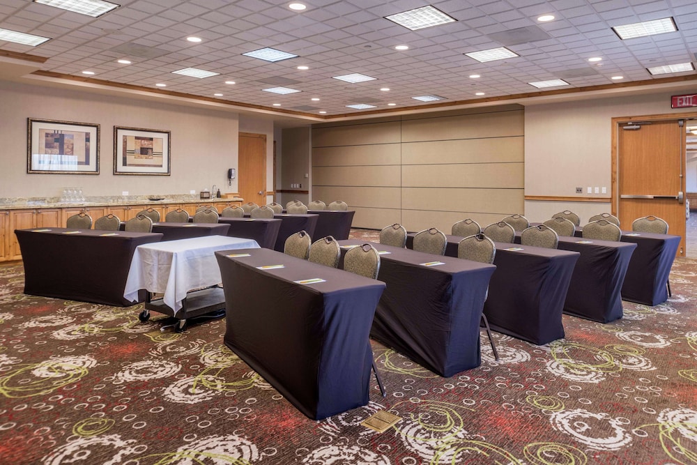 Hilton Garden Inn Bend - photo 85