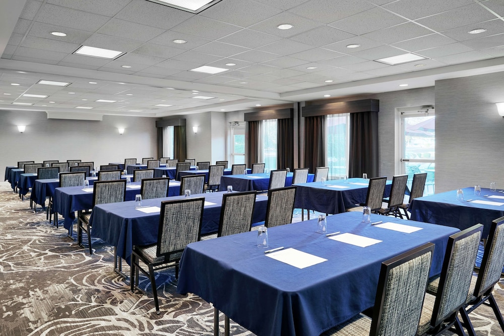 Hilton Garden Inn Allentown West - photo 25