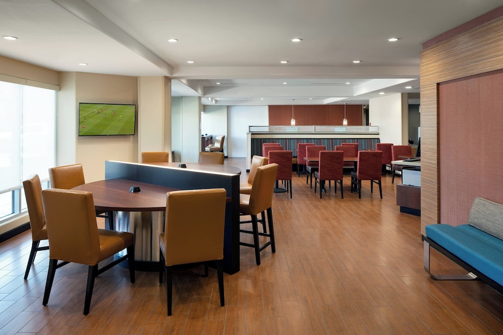 TownePlace Suites by Marriott Fresno Clovis - photo 3