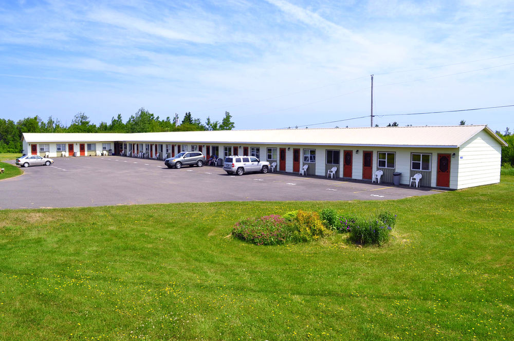 Cap Pele Sandy Beach Inn — Shediac
