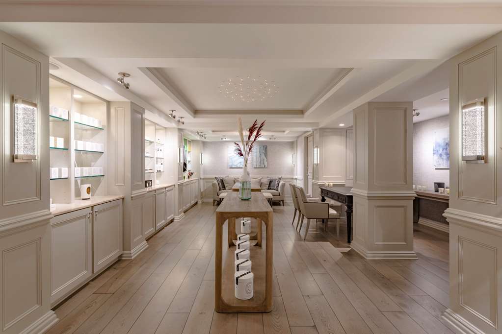 The Windsor Court - photo 14