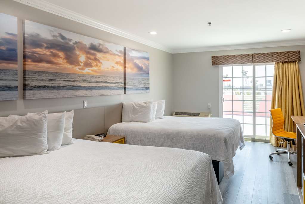 Days Inn by Wyndham Santa Monica - photo 24