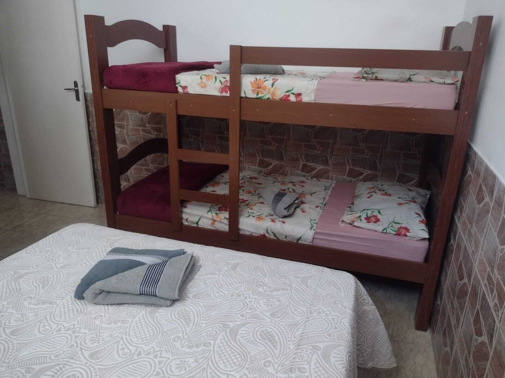 Meu cantinho — hotel in Guaratingueta