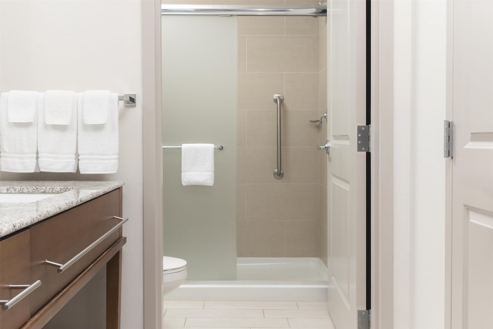 Homewood Suites by Hilton Wauwatosa Milwaukee - photo 28