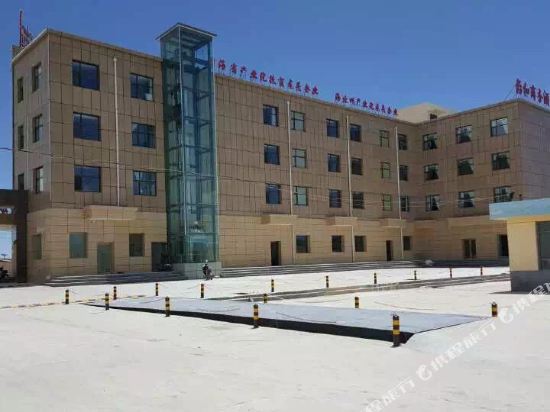 Yi He Hotel — hotel in Shaliuhe