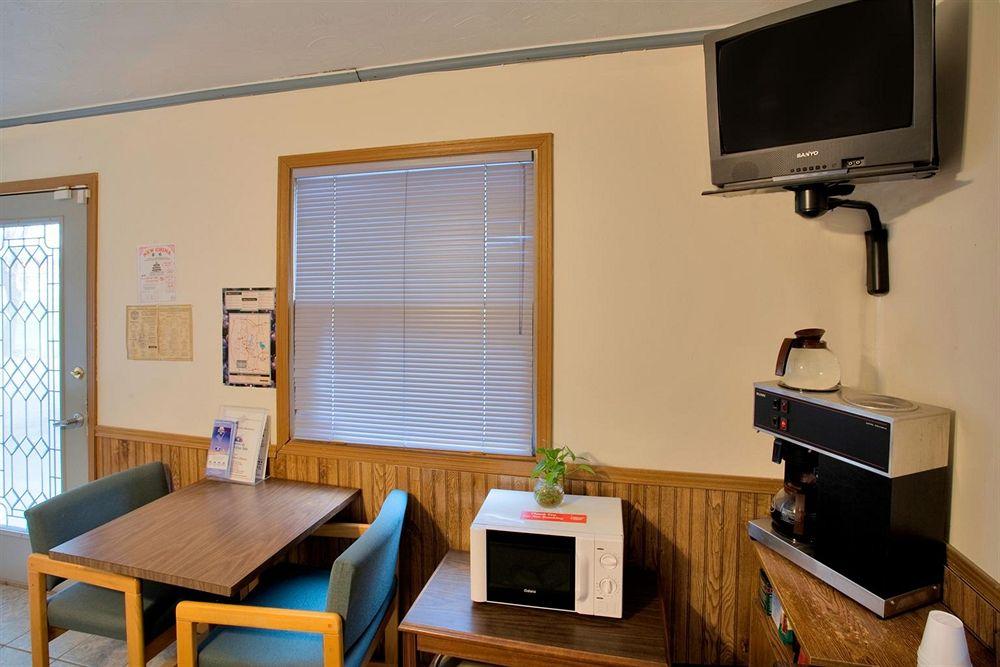 Americas Best Value Inn Murphysboro Carbondale - photo 8