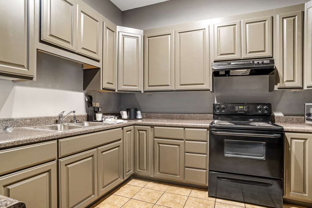 Best Western Plus Two Rivers Hotel & Suites - photo 19