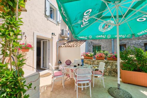 Apartment Kaleta — 4-Star Luxury Hotel in Jadranovo, Croatia