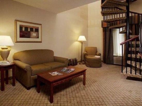 Days Inn by Wyndham Dodge City - photo 9