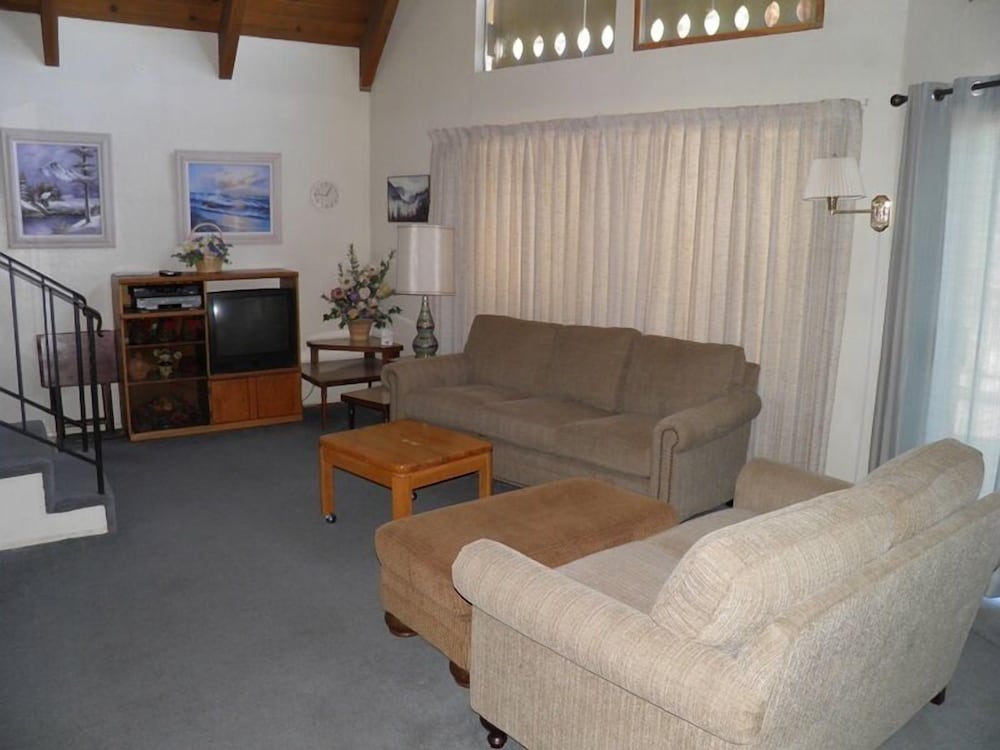 1470 Murietta Drive - photo 10