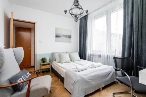 Union Square 3 sypialnie centrum balkon kawa — 4-Star Luxury Hotel in Warsaw, Poland