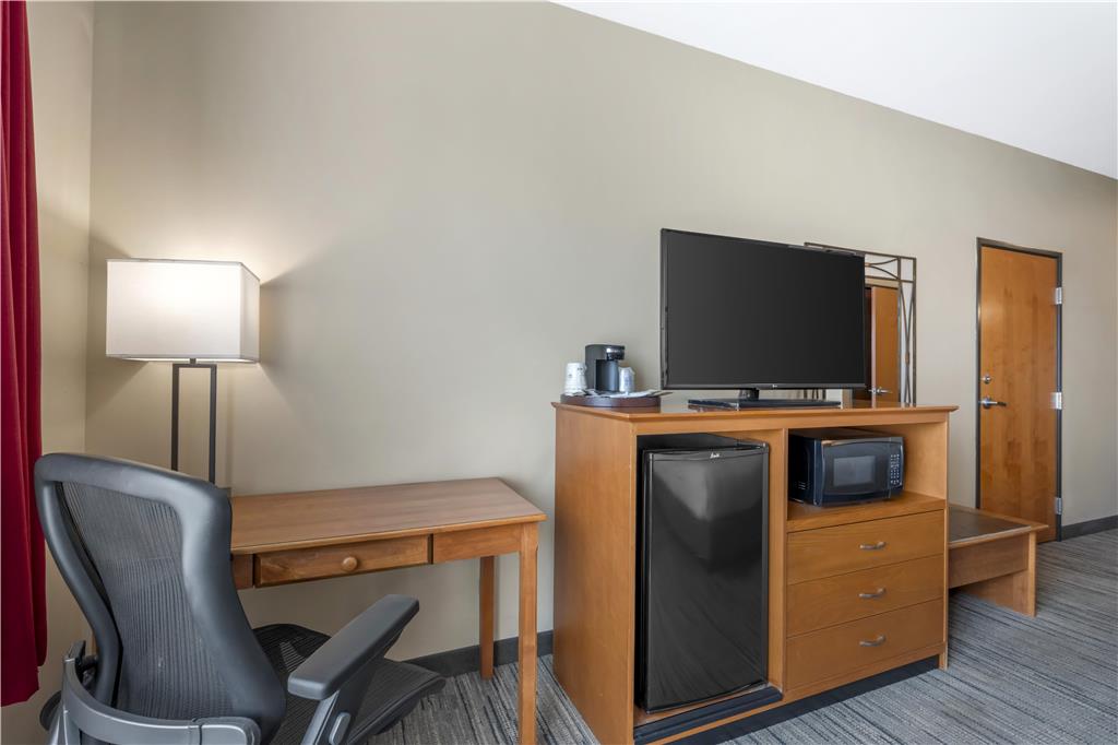 Best Western Bronco Inn - photo 24