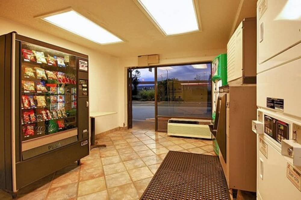 Super 6 Inn Suites - photo 24