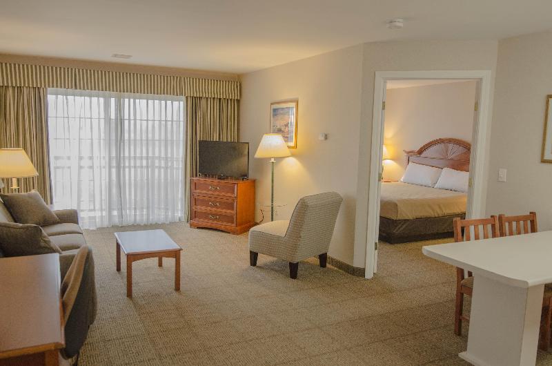 Smart Suites on the Hill - photo 8