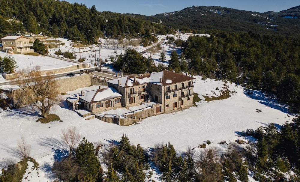 Karyatis Resort — Xylokastro