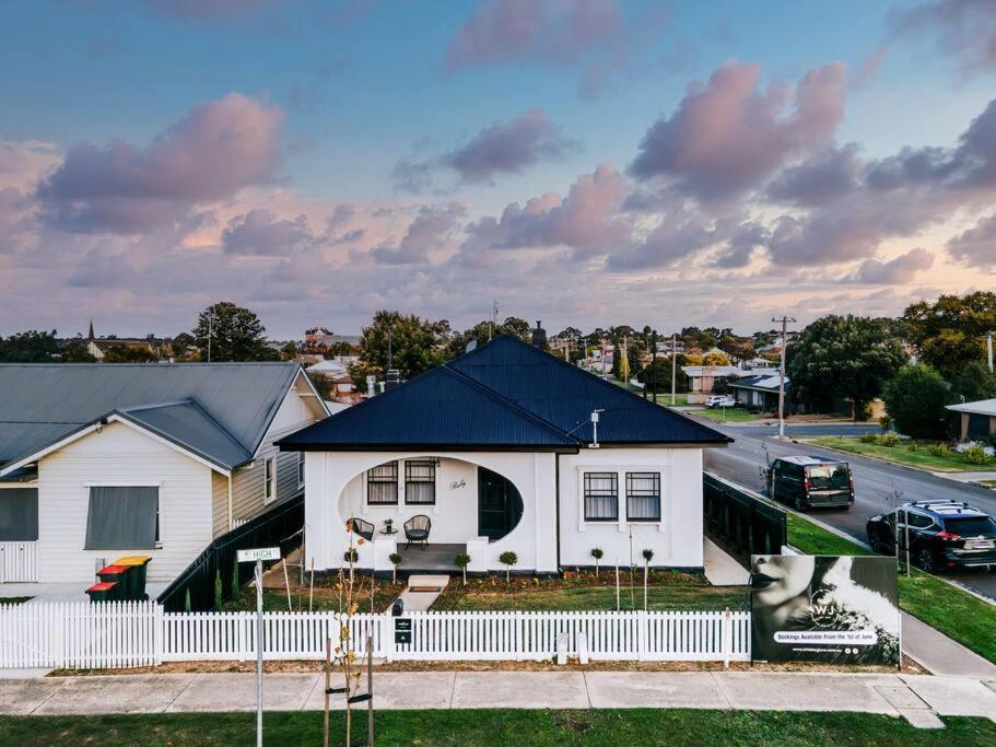 Ruby by Whiskey June — 4-Star Luxury Hotel in Maryborough, Australia