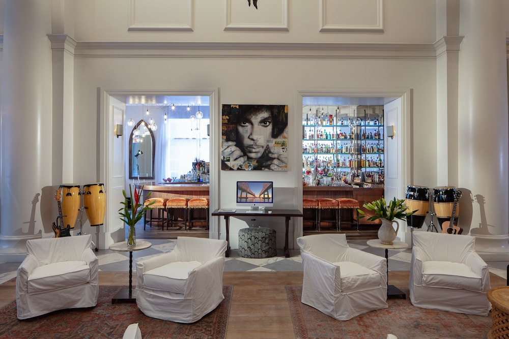 International House Hotel - photo 10