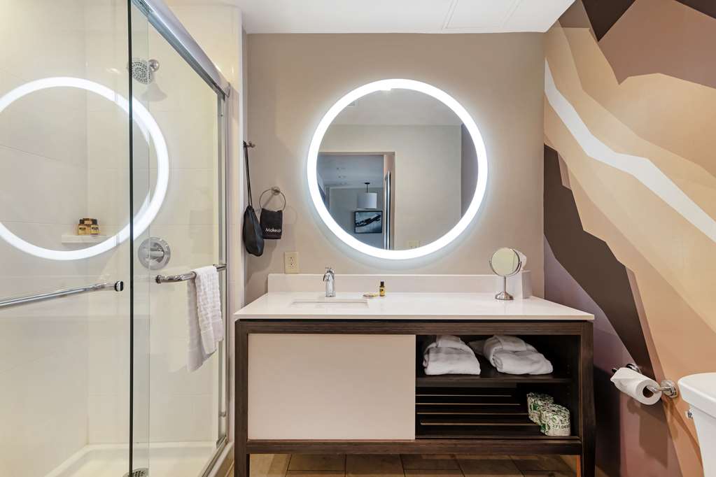 Best Western Plus Executive Residency Rigby's Water World Hotel - photo 33