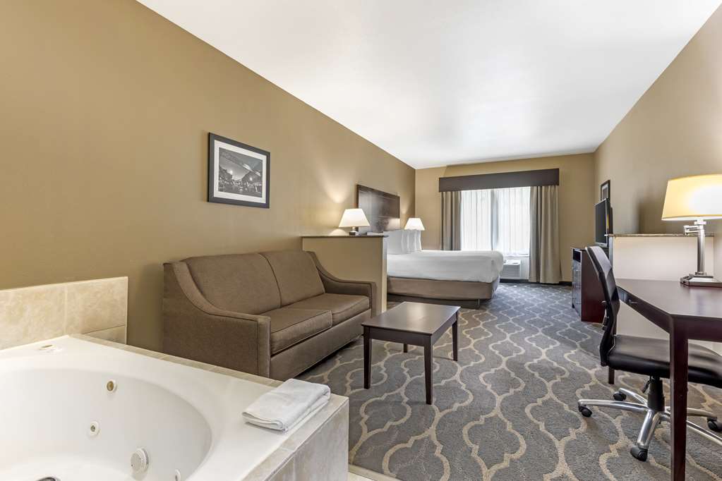 Best Western Plus Burleson Inn & Suites - photo 9