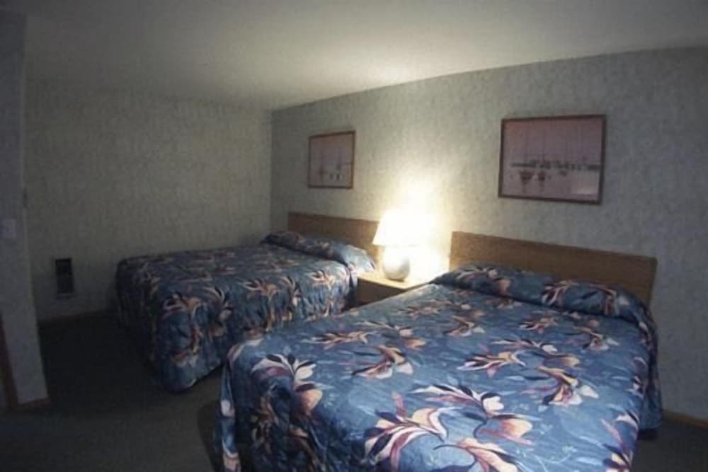 Sea Spray Motel - photo 7
